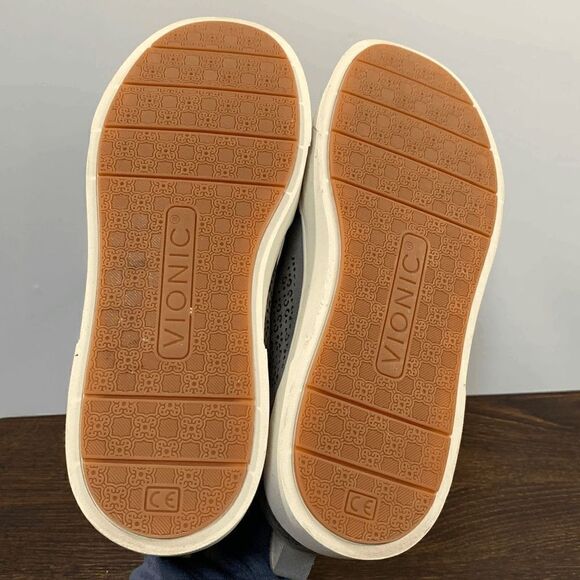 Vionic Kimmie Perf Slip On Supportive Sneaker Round To Suede Leather Gray 7M - Picture 9 of 9